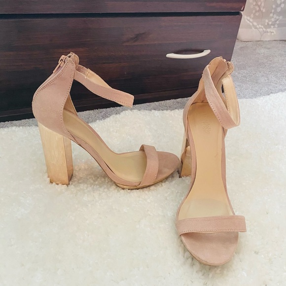 Light pink heels size 9 - Picture 4 of 6